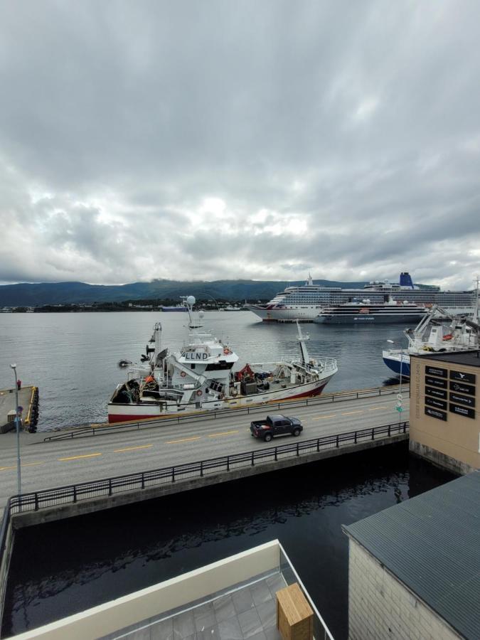 Ålesund Single Elegant Room I Sentrum- Sea View מראה חיצוני תמונה